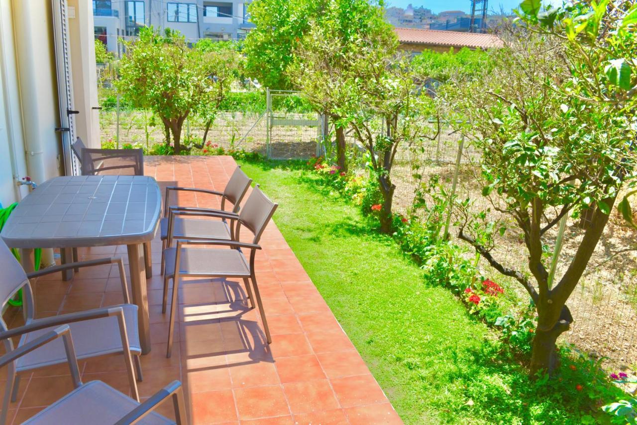 Giorgos Large Size Apartments -Family Friendly With Free Parking And Yard Views Candia Esterno foto